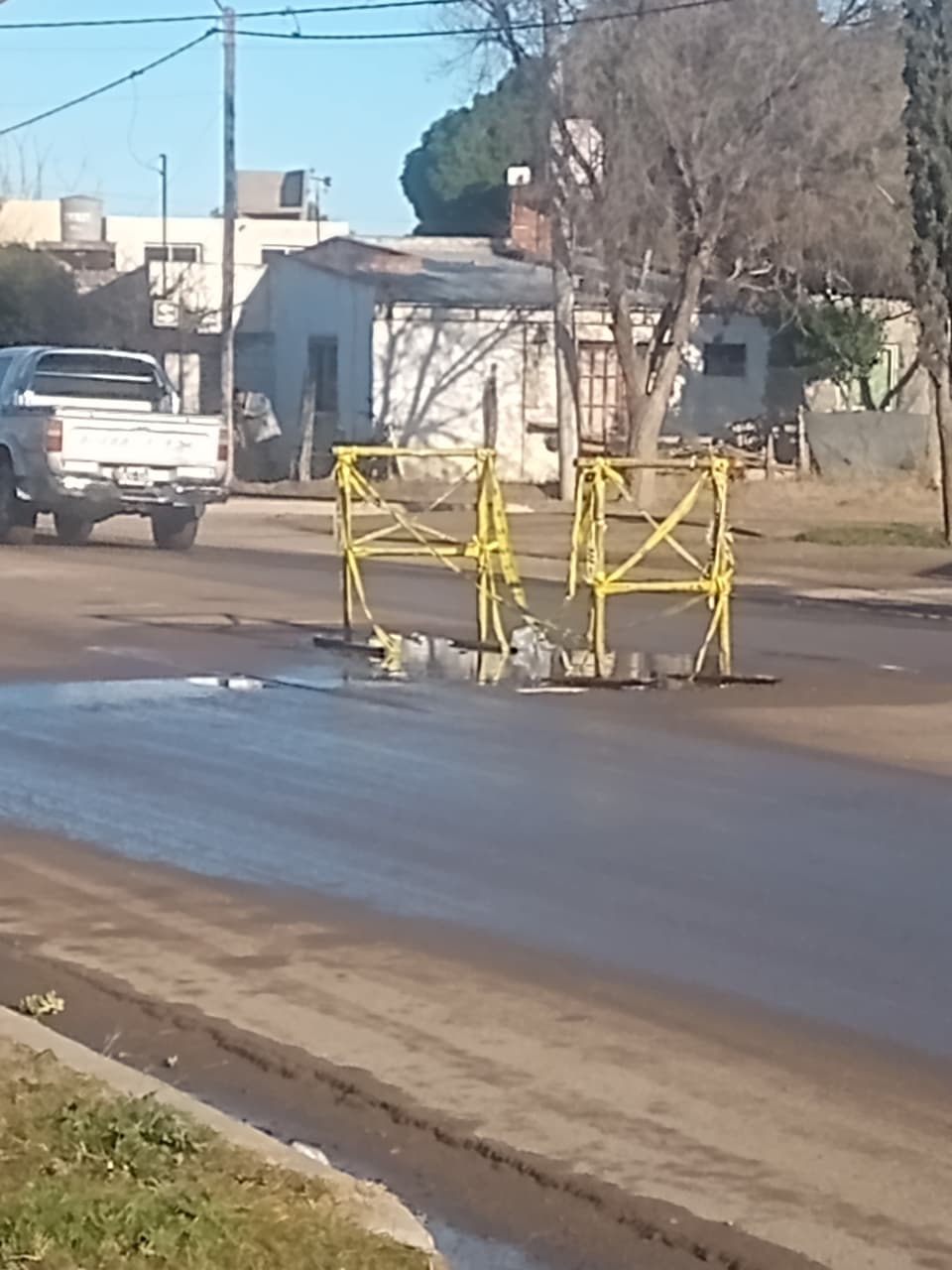 PATAGONES: Vecinos reclaman por abandono en la calle Sor Vallese
