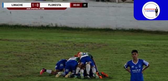 Insólito: Un periodista no terminó de relatar un gol y en segundos ya estaba cantando el segundo gol