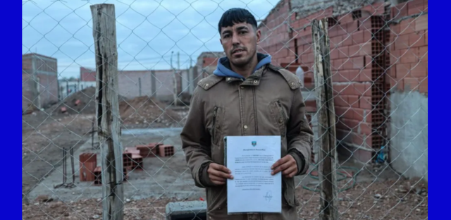 Escándalo en General Roca: vecino denuncia que el municipio le quitó su terreno mientras construía su vivienda