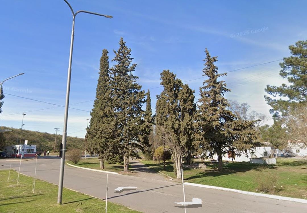 Viedma cada vez más oscura: Vecinos reclaman iluminación en un sector clave de la ciudad